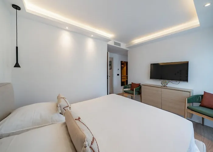 Magnifique 3 Pieces A *